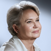 БОНДАРЕВА Елена - Заместитель директора театра